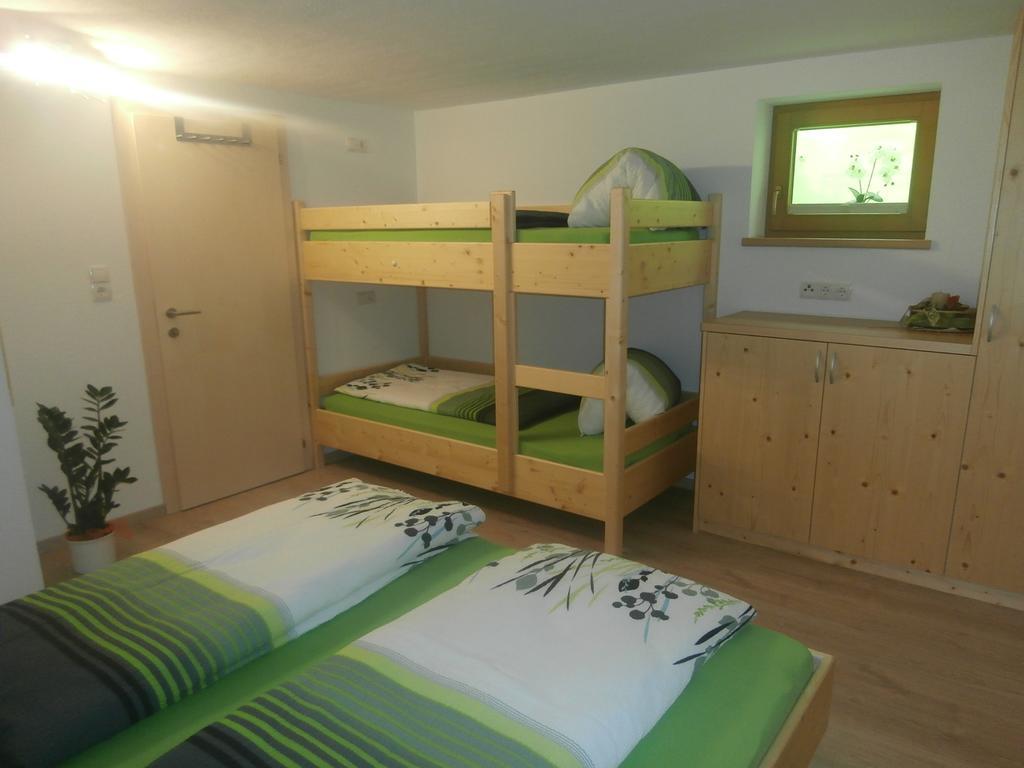 Appartement Landhaus Claudia à Zell am Ziller Chambre photo